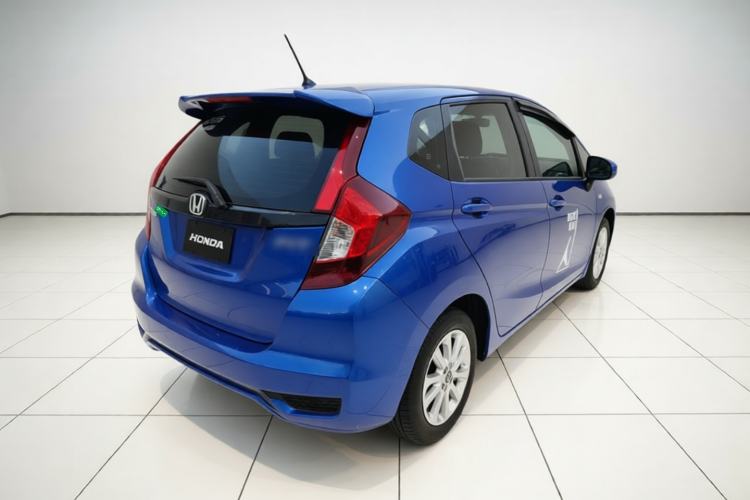 Used Honda Fit 2018 1.5L CVT Comfort Sunroof Version Rear Right 45 Deg