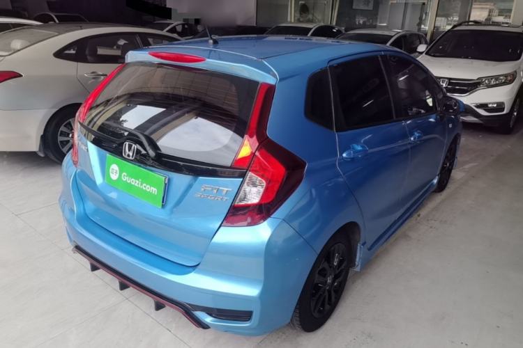 Used Honda Fit 2018 1.5L CVT Trendy Sports Edition Rear Right 45 Deg