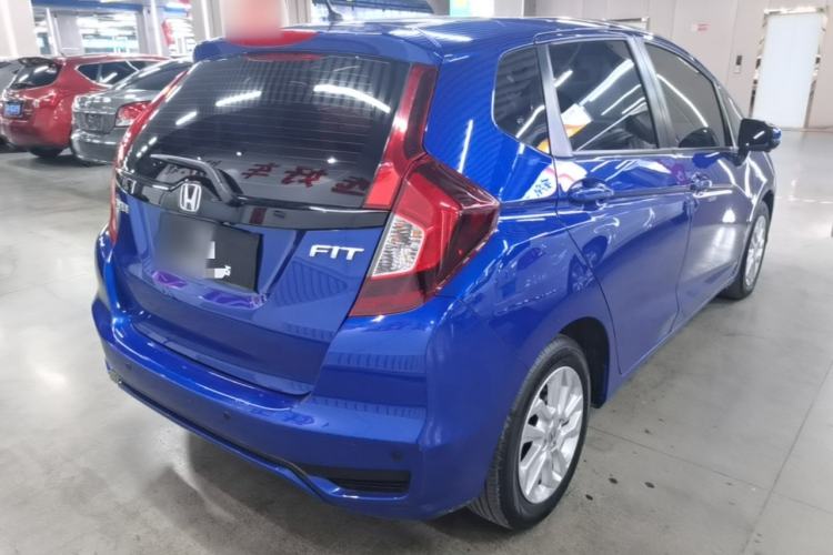 Used Honda Fit 2018 1.5L CVT Comfort Sunroof Version Rear Right 45 Deg