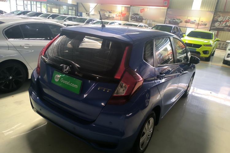 Used Honda Fit 2018 1.5L CVT Comfort Version Rear Right 45 Deg