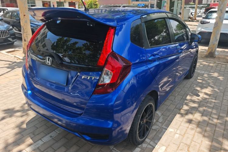 Used Honda Fit 2018 1.5L CVT Comfort Sunroof Version Rear Right 45 Deg
