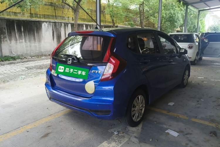 Used Honda Fit 2018 1.5L CVT Comfort Version Rear Right 45 Deg