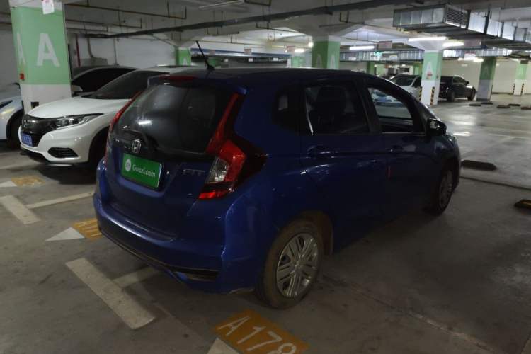 Used Honda Fit 2018 1.5L CVT Comfort Version Rear Right 45 Deg