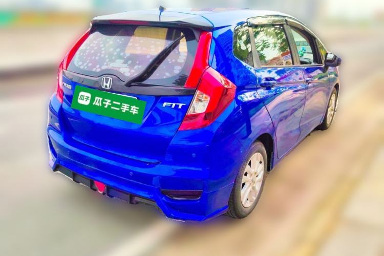 Used Honda Fit 2018 1.5L CVT Comfort Sunroof Version Rear Right 45 Deg