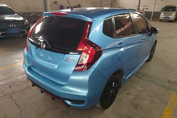 Used Honda Fit 2018 1.5L CVT Trendy Sports Edition Rear Right 45 Deg
