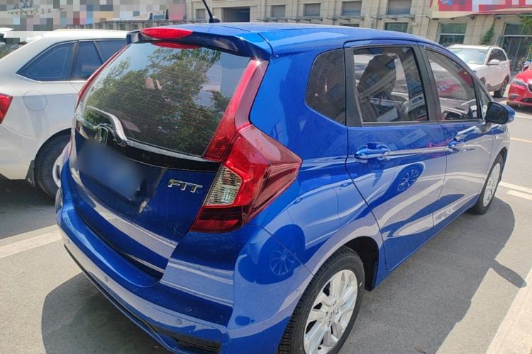 Used Honda Fit 2018 1.5L CVT Comfort Sunroof Version Rear Right 45 Deg