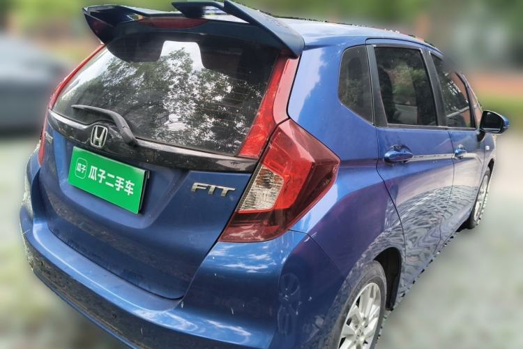 Used Honda Fit 2018 1.5L CVT Comfort Sunroof Version Rear Right 45 Deg