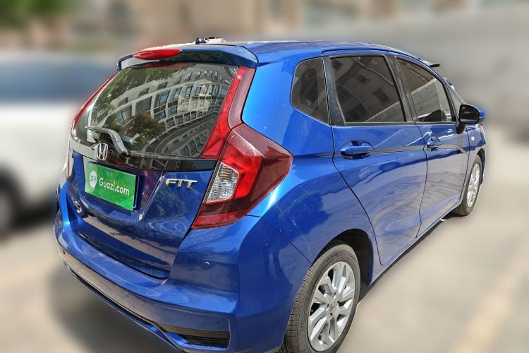 Used Honda Fit 2018 1.5L CVT Comfort Sunroof Version Rear Right 45 Deg