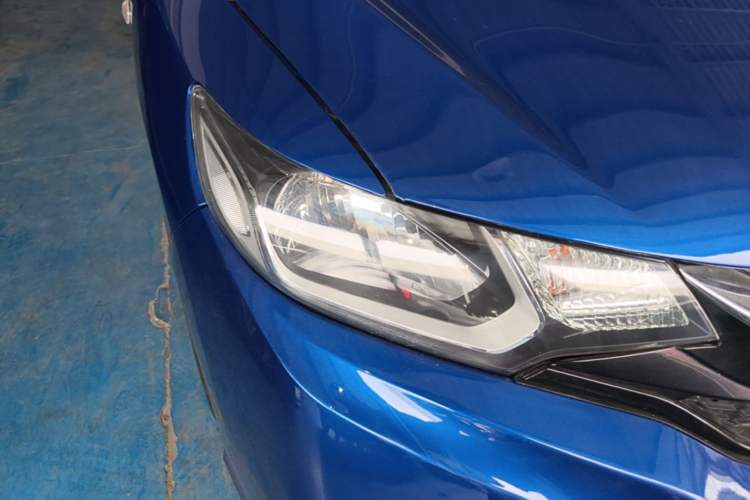 Used Honda Fit 2018 1.5L Manual Comfort Version Right Front Headlight