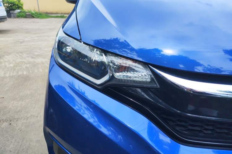 Used Honda Fit 2018 1.5L CVT Comfort Sunroof Version Right Front Headlight