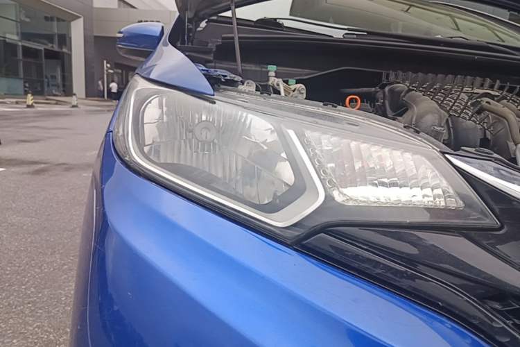 Used Honda Fit 2018 1.5L CVT Comfort Sunroof Version Right Front Headlight