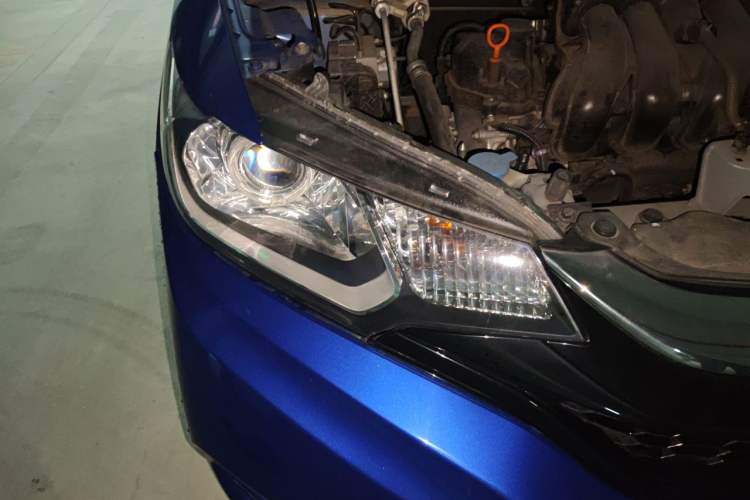 Used Honda Fit 2018 1.5L CVT Comfort Sunroof Version Right Front Headlight