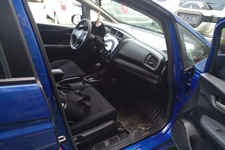 Used Honda Fit 2018 1.5L CVT Comfort Sunroof Version Right Front Seat