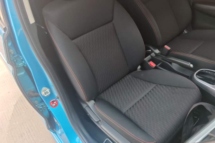 Used Honda Fit 2018 1.5L CVT Trendy Sports Edition Right Front Seat