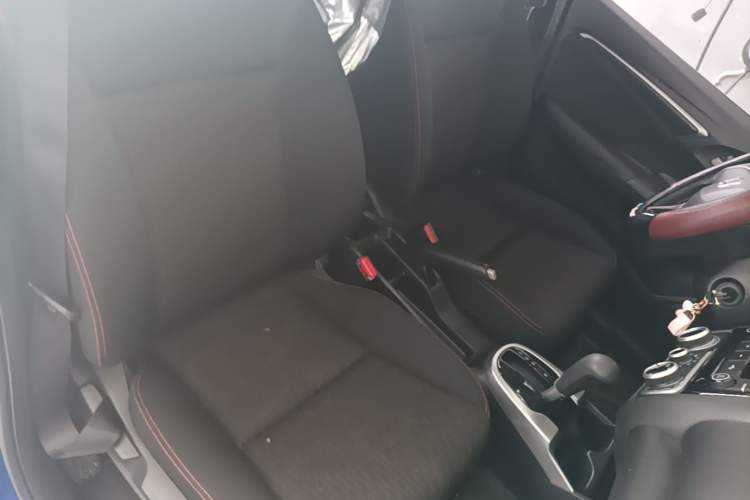 Used Honda Fit 2018 1.5L CVT Trendy Sports Edition Right Front Seat