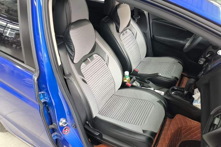 Used Honda Fit 2018 1.5L CVT Comfort Sunroof Version Right Front Seat