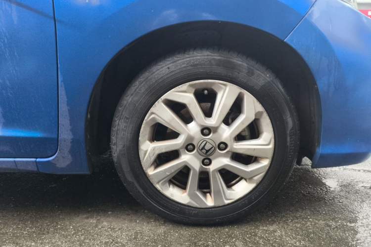 Used Honda Fit 2018 1.5L CVT Comfort Sunroof Version Right Front Wheel Hub