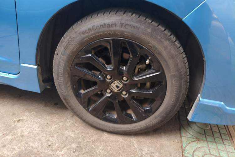 Used Honda Fit 2018 1.5L CVT Trendy Run+ Edition Right Front Wheel Hub