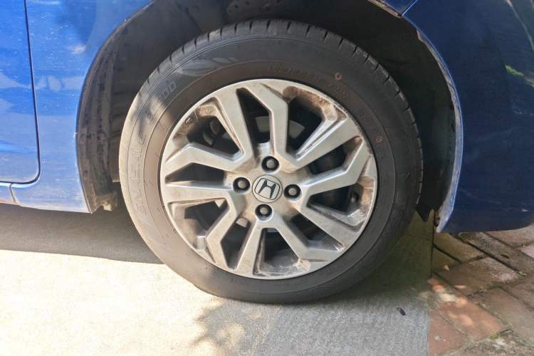 Used Honda Fit 2018 1.5L CVT Comfort Sunroof Version Right Front Wheel Hub