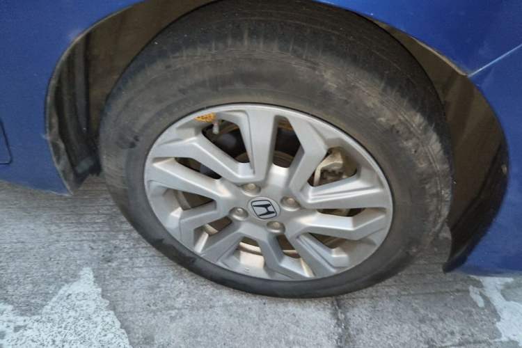 Used Honda Fit 2018 1.5L CVT Comfort Sunroof Version Right Front Wheel Hub