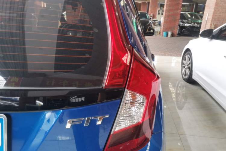 Used Honda Fit 2018 1.5L CVT Comfort Version Right Rear Taillight