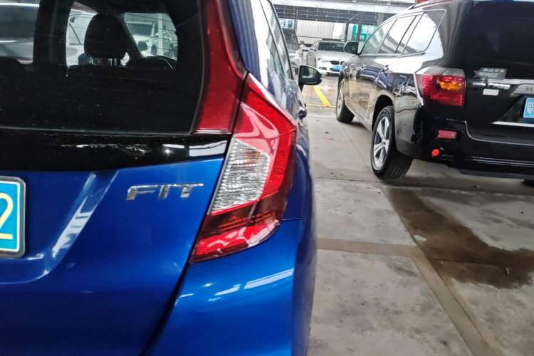 Used Honda Fit 2018 1.5L CVT Comfort Sunroof Version Right Rear Taillight