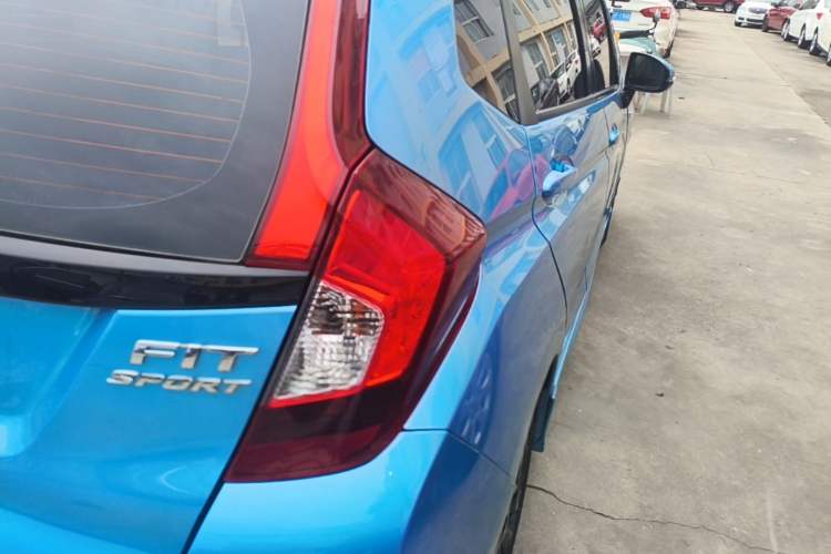 Used Honda Fit 2018 1.5L CVT Trendy Run+ Edition Right Rear Taillight