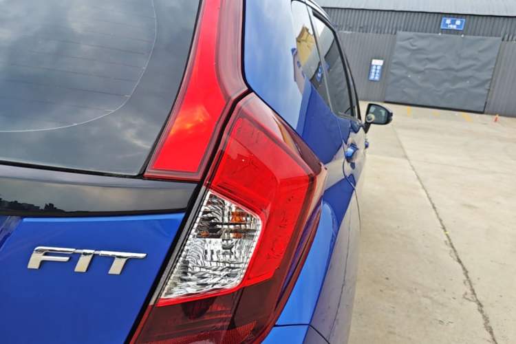 Used Honda Fit 2018 1.5L CVT Comfort Version Right Rear Taillight