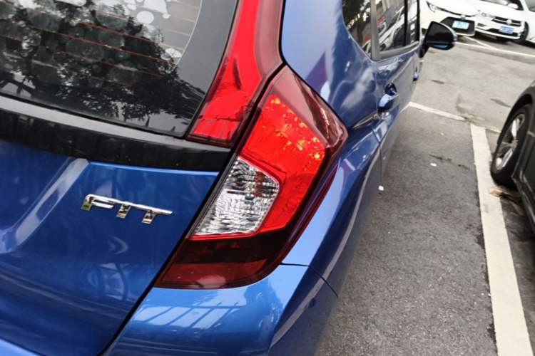 Used Honda Fit 2018 1.5L CVT Comfort Version Right Rear Taillight