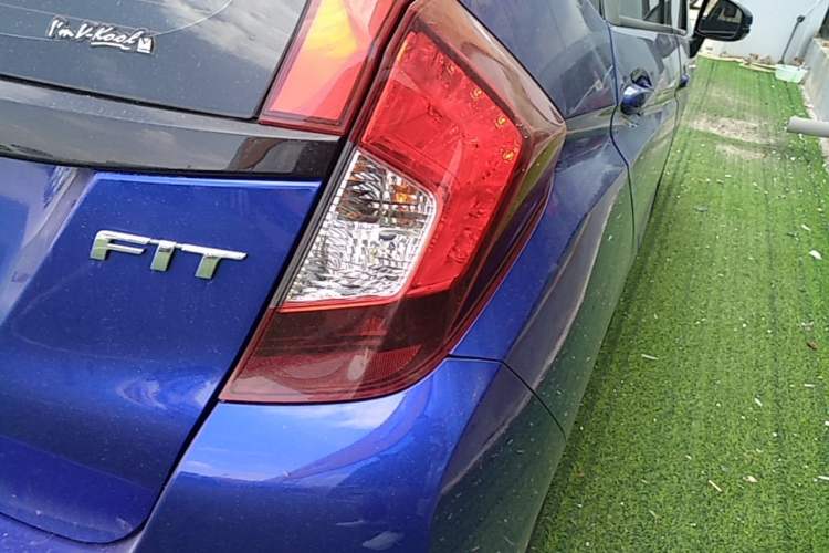 Used Honda Fit 2018 1.5L CVT Comfort Sunroof Version Right Rear Taillight