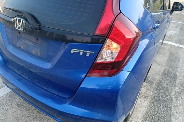 Used Honda Fit 2018 1.5L CVT Comfort Sunroof Version Right Rear Taillight