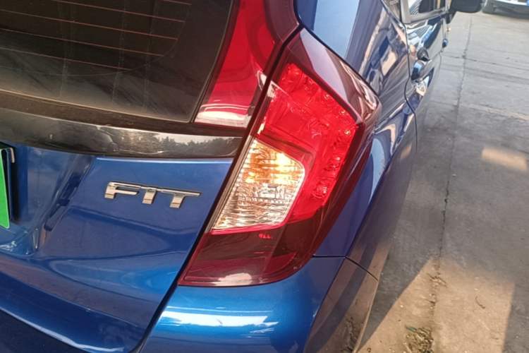 Used Honda Fit 2018 1.5L CVT Comfort Sunroof Version Right Rear Taillight