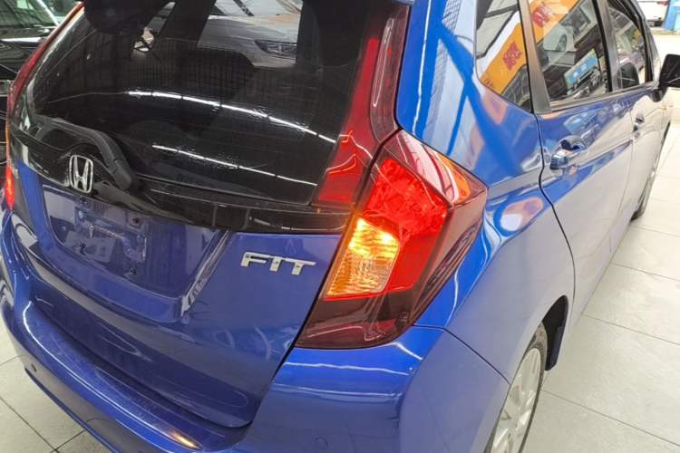 Used Honda Fit 2018 1.5L CVT Comfort Sunroof Version Right Rear Taillight