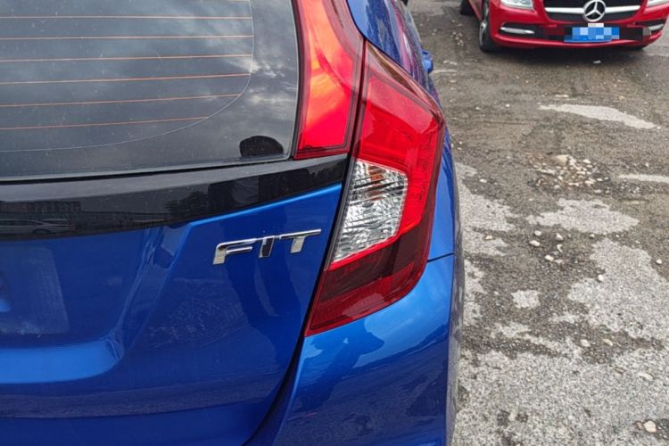 Used Honda Fit 2018 1.5L CVT Comfort Version Right Rear Taillight