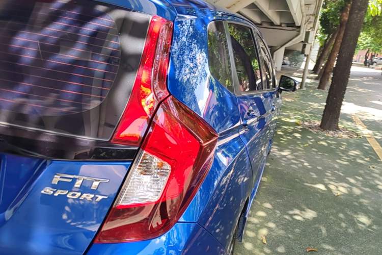Used Honda Fit 2018 1.5L CVT Trendy Sports Edition Right Rear Taillight
