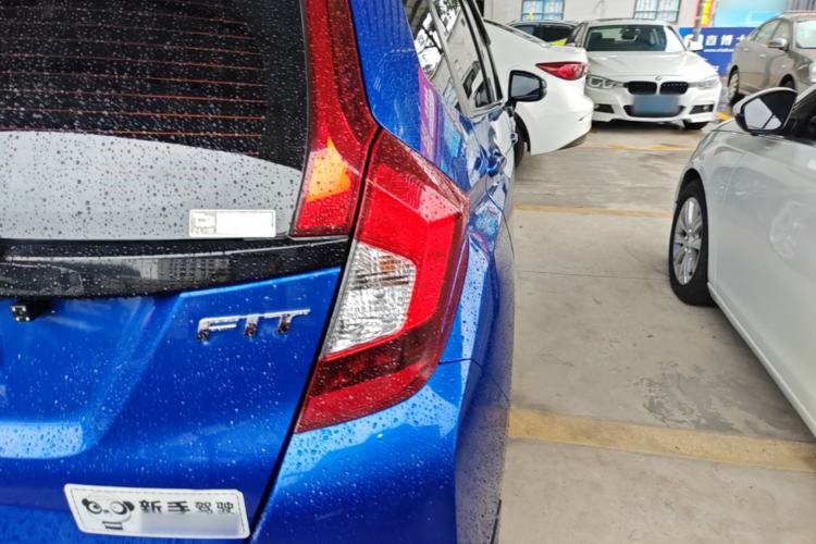 Used Honda Fit 2018 1.5L CVT Comfort Sunroof Version Right Rear Taillight