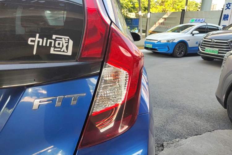Used Honda Fit 2018 1.5L CVT Comfort Version Right Rear Taillight