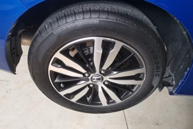 Used Honda Fit 2018 1.5L CVT Comfort Version Right Rear Wheel Hub