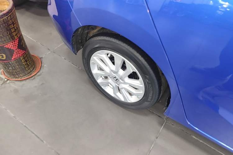Used Honda Fit 2018 1.5L CVT Comfort Version Right Rear Wheel Hub
