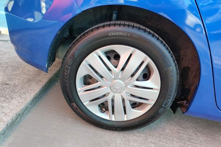 Used Honda Fit 2018 1.5L CVT Comfort Version Right Rear Wheel Hub
