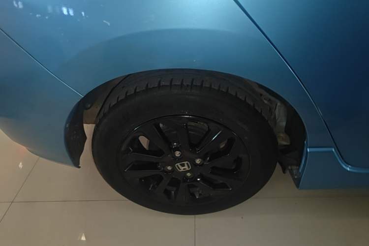 Used Honda Fit 2018 1.5L CVT Trendy Run+ Edition Right Rear Wheel Hub
