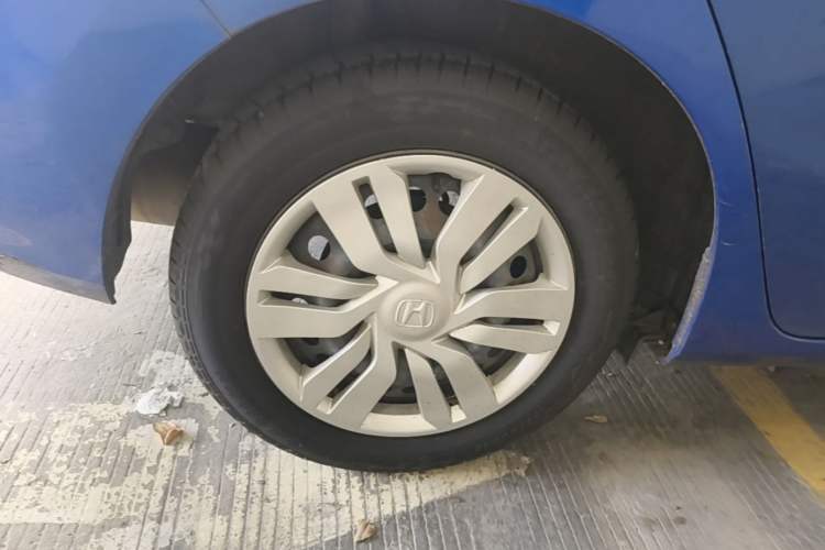 Used Honda Fit 2018 1.5L CVT Comfort Version Right Rear Wheel Hub