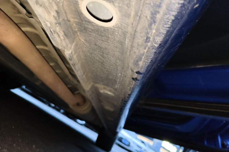 Used Honda Fit 2018 1.5L CVT Comfort Version Right Side Sill