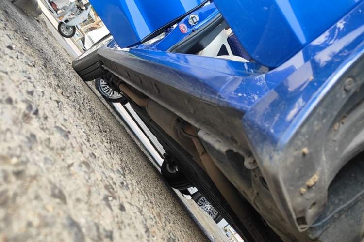 Used Honda Fit 2018 1.5L CVT Comfort Sunroof Version Right Side Sill