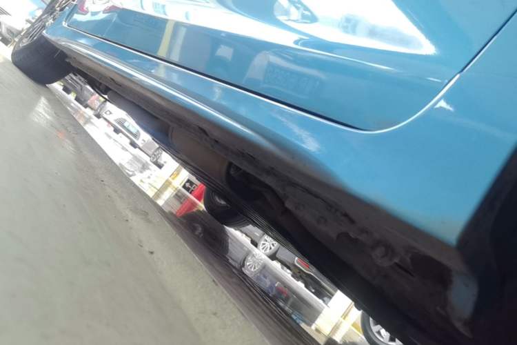 Used Honda Fit 2018 1.5L CVT Trendy Sports Edition Right Side Sill