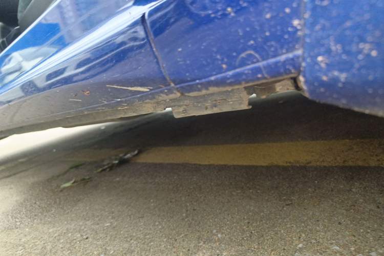 Used Honda Fit 2018 1.5L CVT Comfort Sunroof Version Right Side Sill