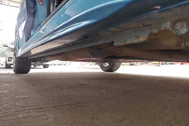 Used Honda Fit 2018 1.5L CVT Trendy Sports Edition Right Side Sill