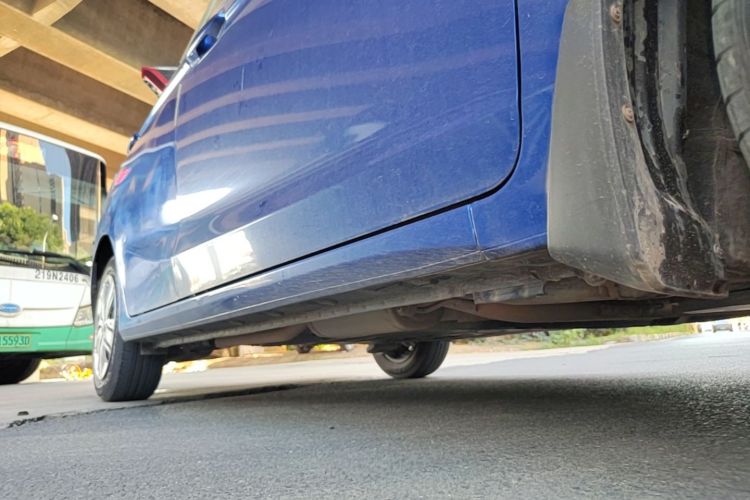 Used Honda Fit 2018 1.5L CVT Comfort Version Right Side Sill