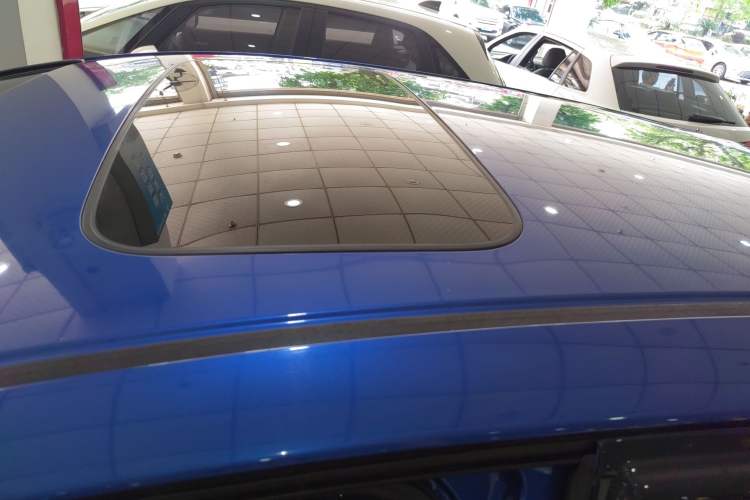 Used Honda Fit 2018 1.5L CVT Comfort Sunroof Version Roof