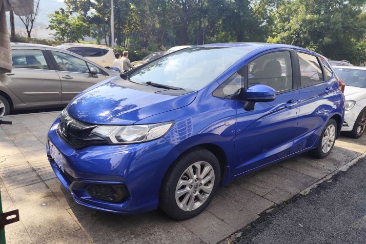 Used Honda Fit 2018 1.5L CVT Comfort Sunroof Version Guazi used car, China used car export, Used car for sale, Used cars, Cheapest cars for sale
